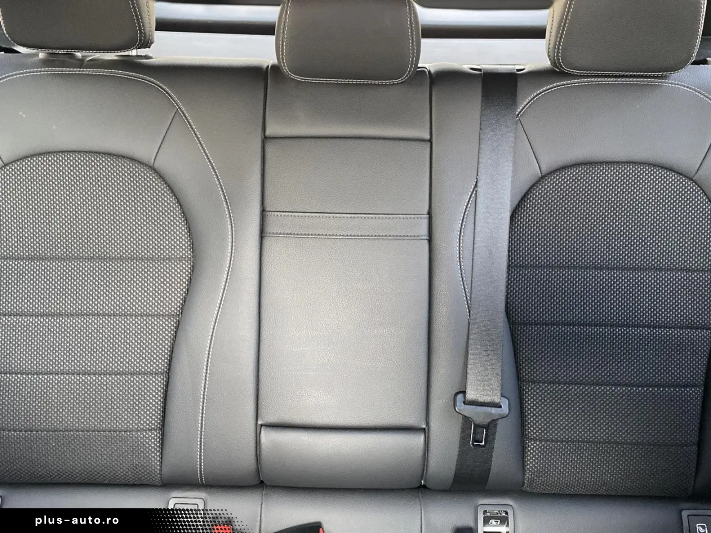 MERCEDES-BENZ GLC 300e