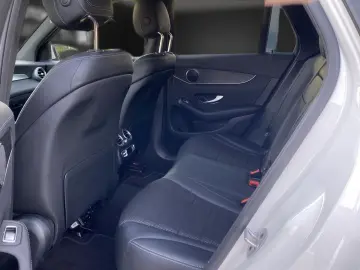 MERCEDES-BENZ GLC 300e