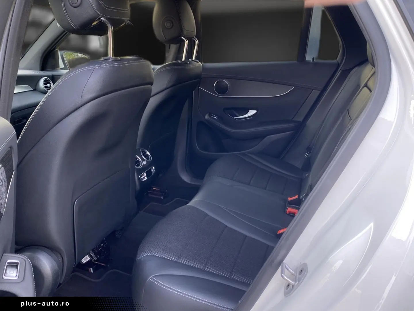 MERCEDES-BENZ GLC 300e