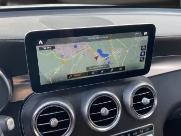 MERCEDES-BENZ GLC 300e