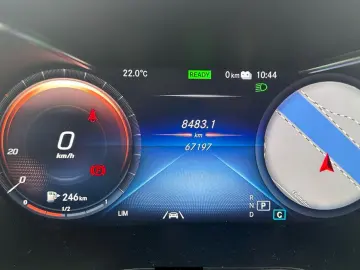 MERCEDES-BENZ GLC 300e