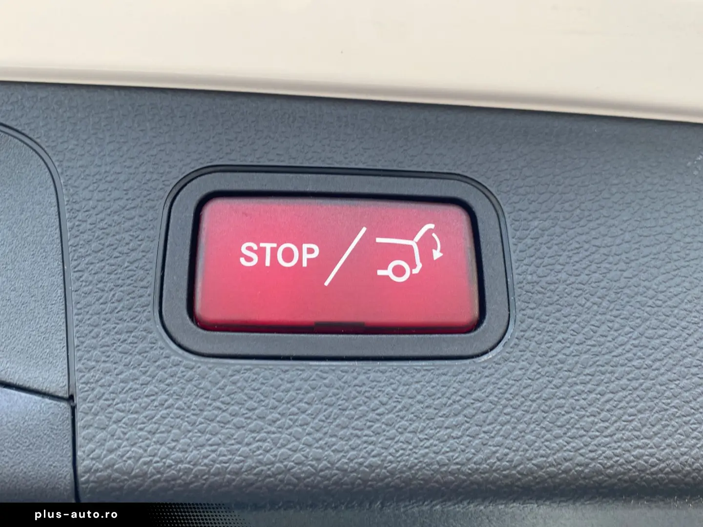 MERCEDES-BENZ GLC 300e