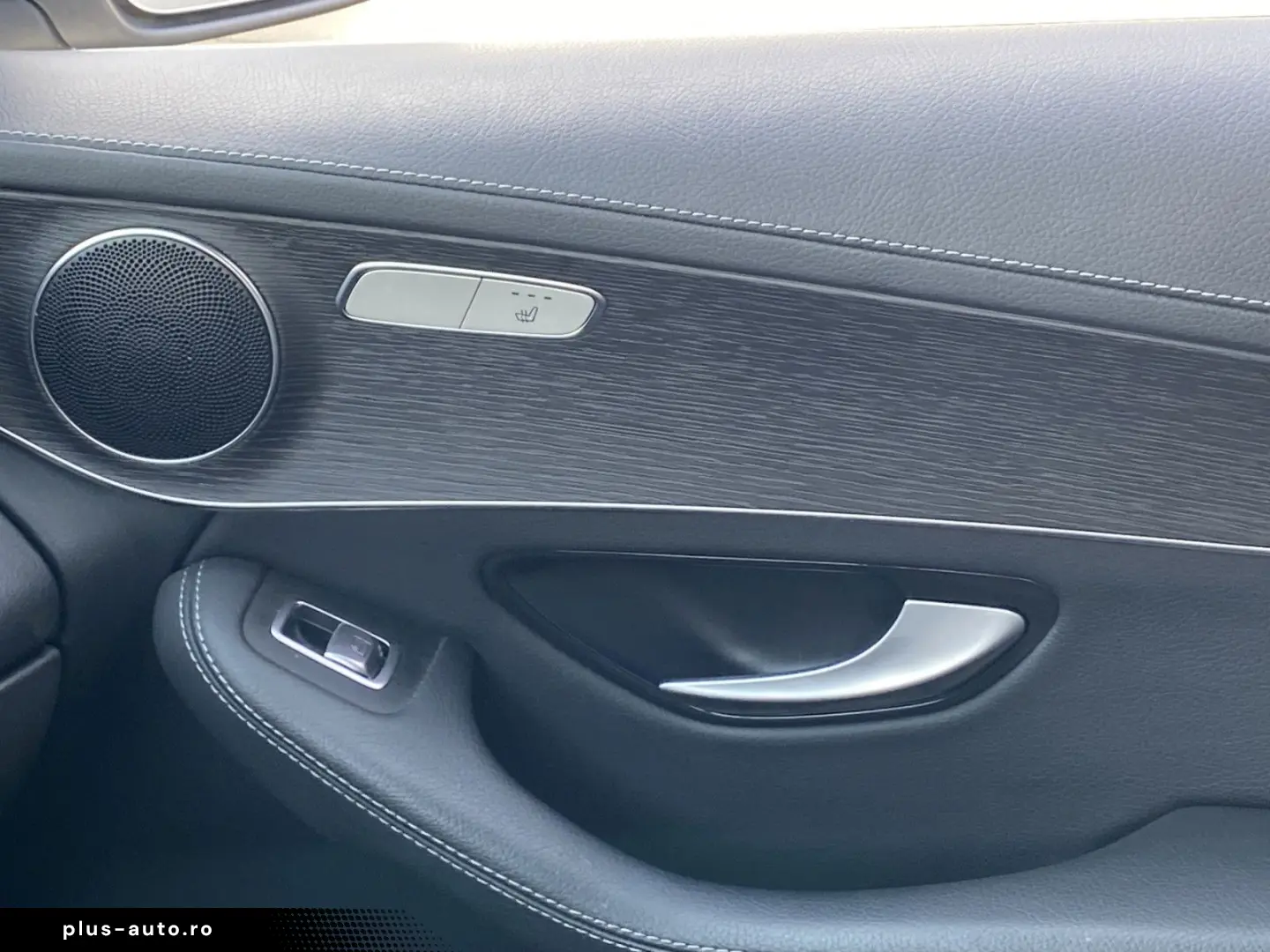 MERCEDES-BENZ GLC 300e