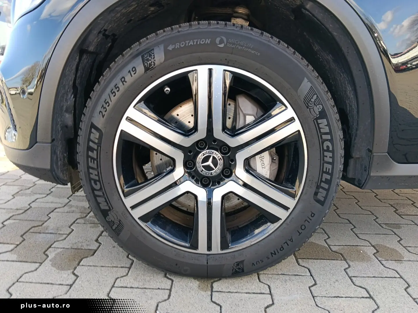 MERCEDES-BENZ GLC 300 e 4Matic