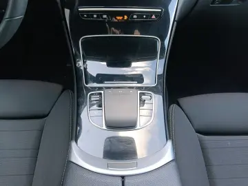 MERCEDES-BENZ GLC 300 e 4Matic