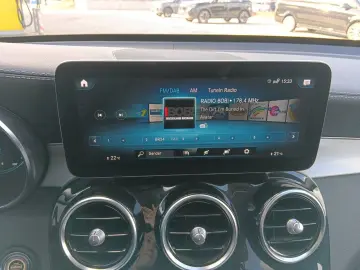 MERCEDES-BENZ GLC 300 e 4Matic