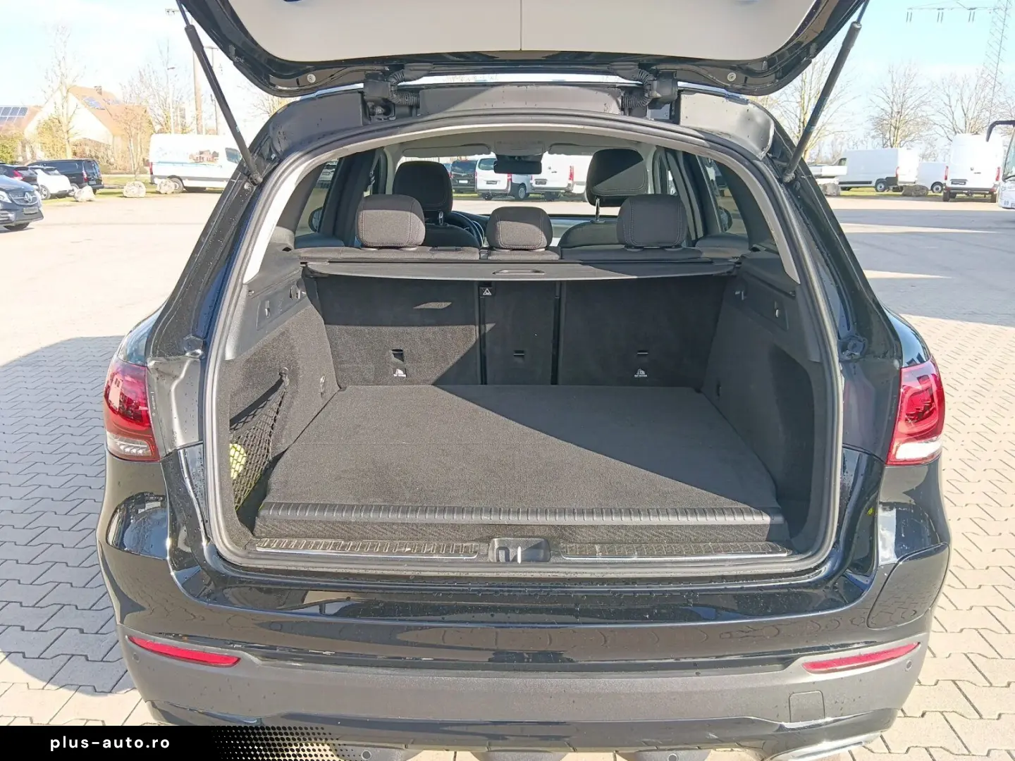 MERCEDES-BENZ GLC 300 e 4Matic