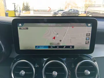 MERCEDES-BENZ GLC 300 e 4Matic