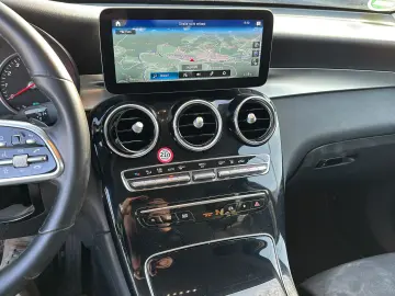 MERCEDES-BENZ GLC 300 e 4Matic