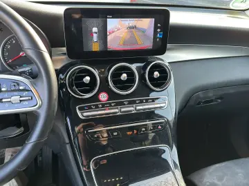 MERCEDES-BENZ GLC 300 e 4Matic