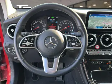 MERCEDES-BENZ GLC 300 e 4Matic