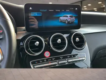 MERCEDES-BENZ GLC 300 e 4Matic