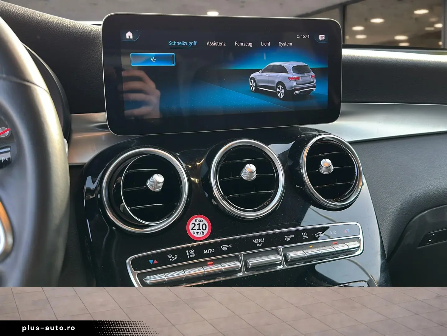 MERCEDES-BENZ GLC 300 e 4Matic