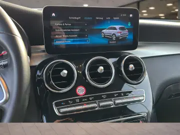 MERCEDES-BENZ GLC 300 e 4Matic