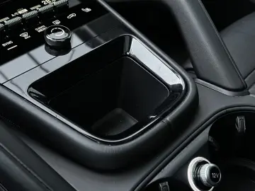 Porsche Cayenne E-Hybrid BOSE 360 Grad Kamera