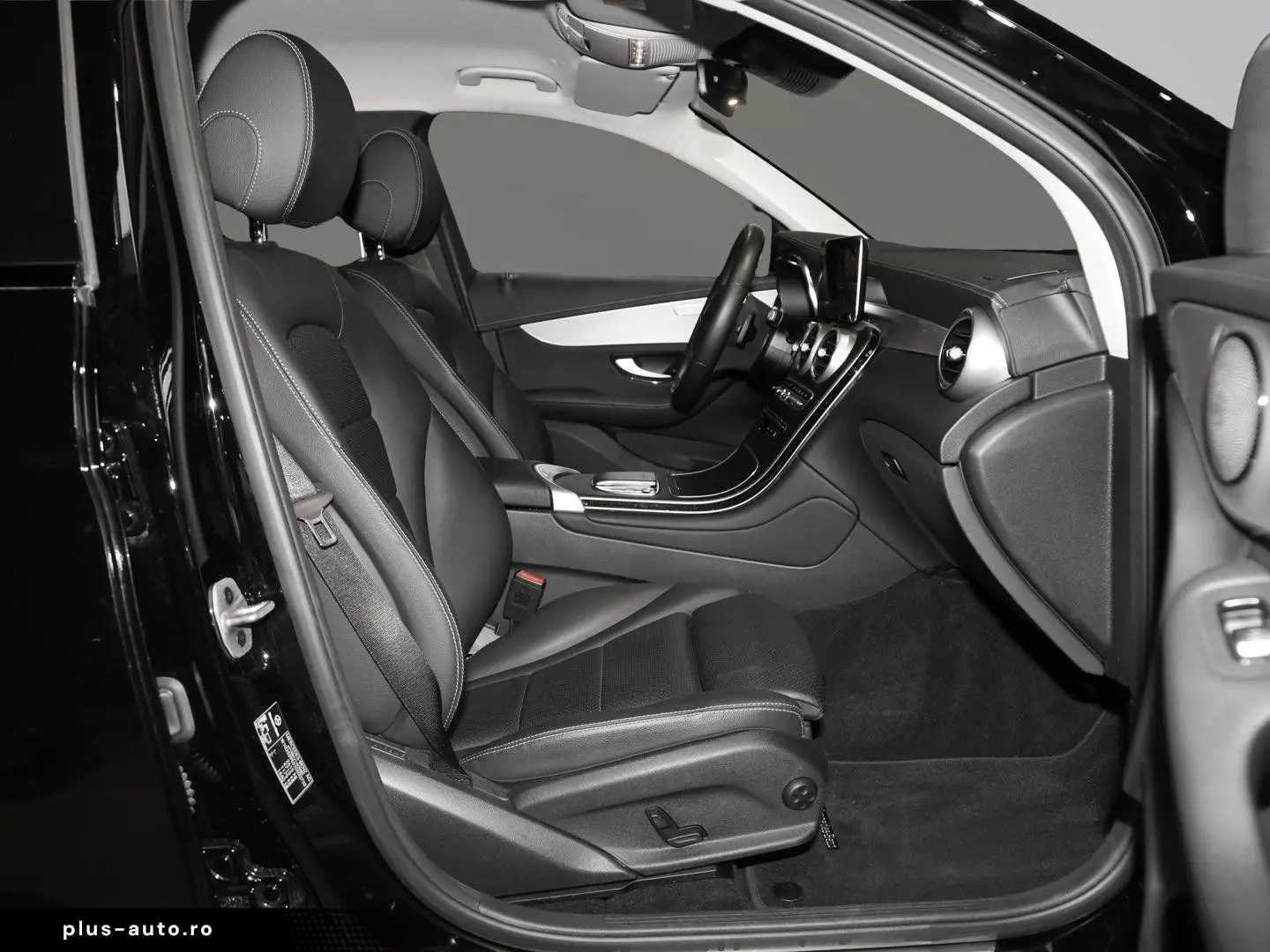 MERCEDES-BENZ GLC 300 e 4M