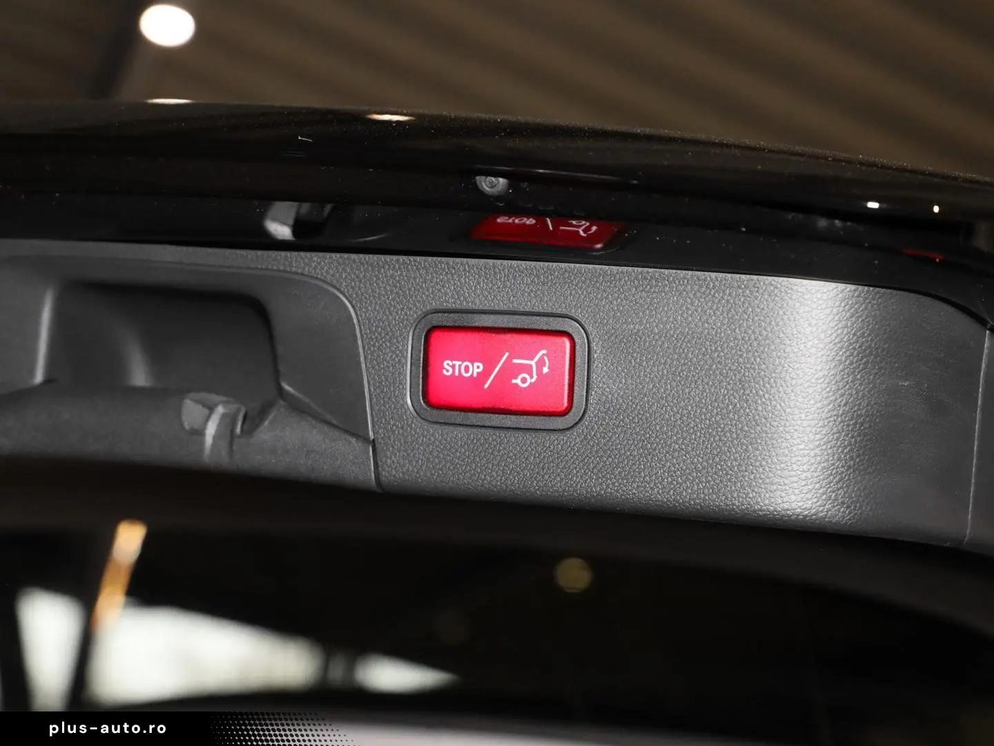 MERCEDES-BENZ GLC 300 e 4M