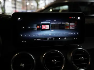 MERCEDES-BENZ GLC 300 e 4M