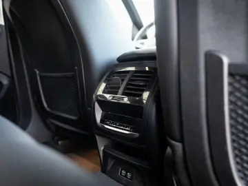 BMW X4 xDrive20i M-Sport UNFALL AHK PANO ACC KoZg Hu