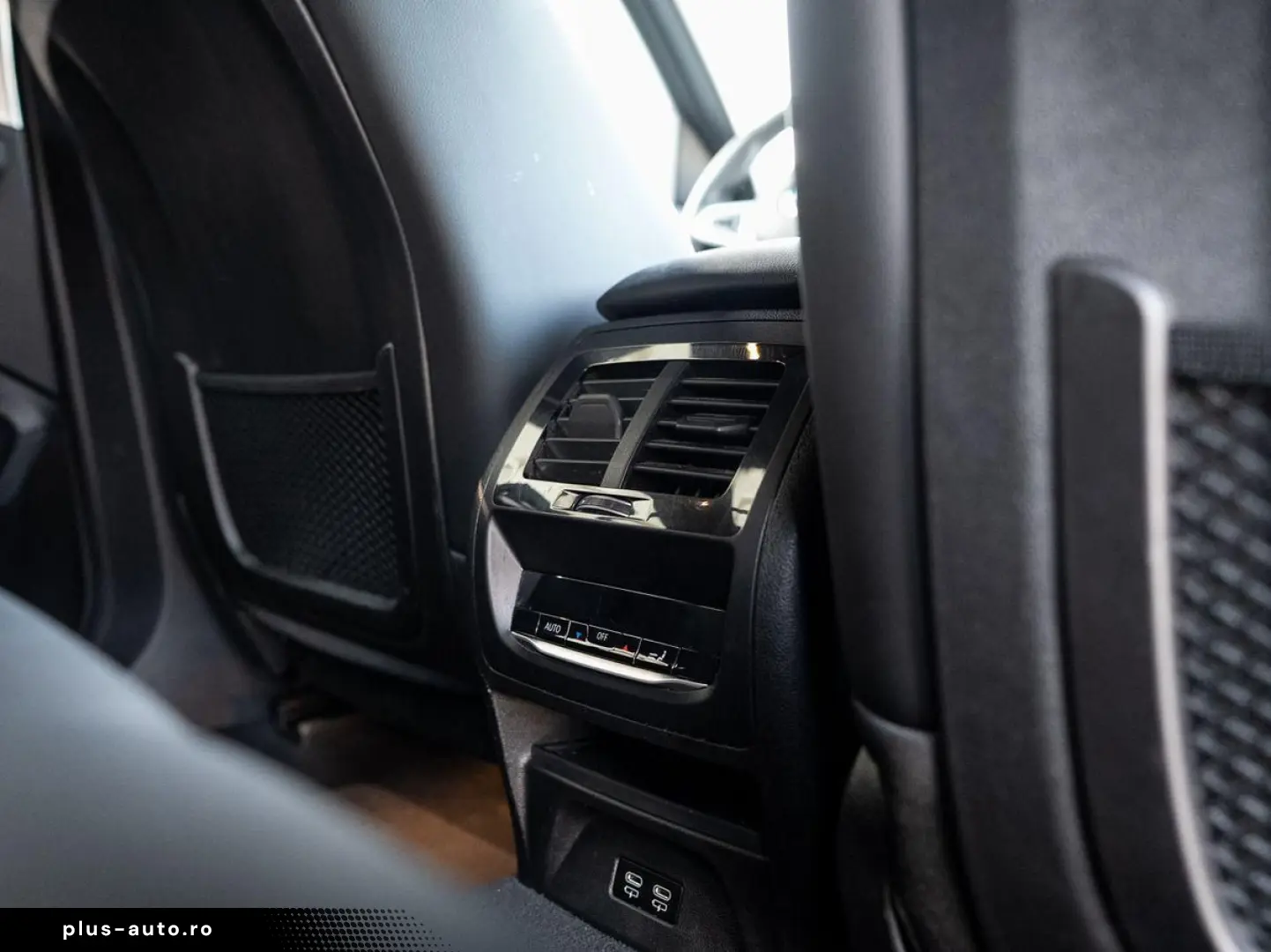 BMW X4 xDrive20i M-Sport UNFALL AHK PANO ACC KoZg Hu