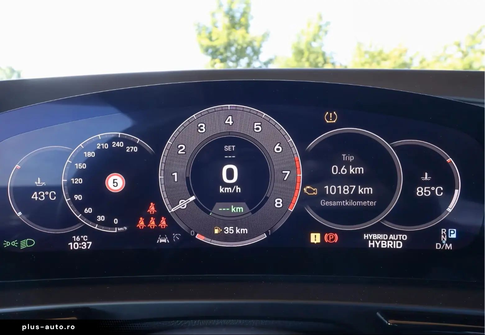 Porsche Cayenne E-Hybrid  Panorama