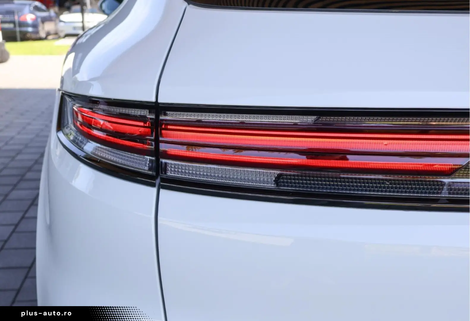 Porsche Cayenne E-Hybrid  Panorama