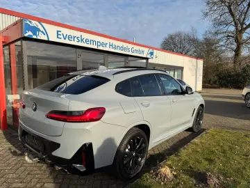 BMW X4 xDrive 30 d M Sport  PANO AHK HEAD-UP HARMAN
