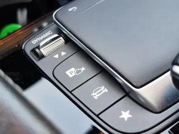 Mercedes-Benz GLE 350 de 4MATIC 9G-TRONIC AMG Line