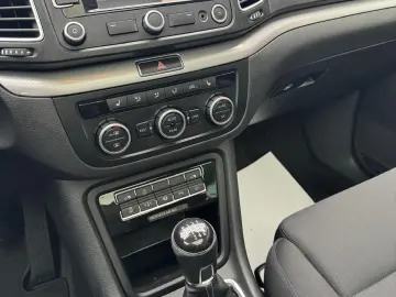 Volkswagen SHARAN 2013 12