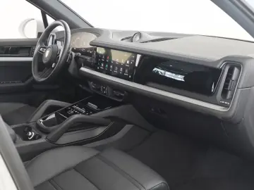 Porsche Cayenne E-Hybrid LUFT PANO HEADUP