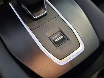 NISSAN QASHQAI 1.3 156CP mild-hybrid Tekna Plus