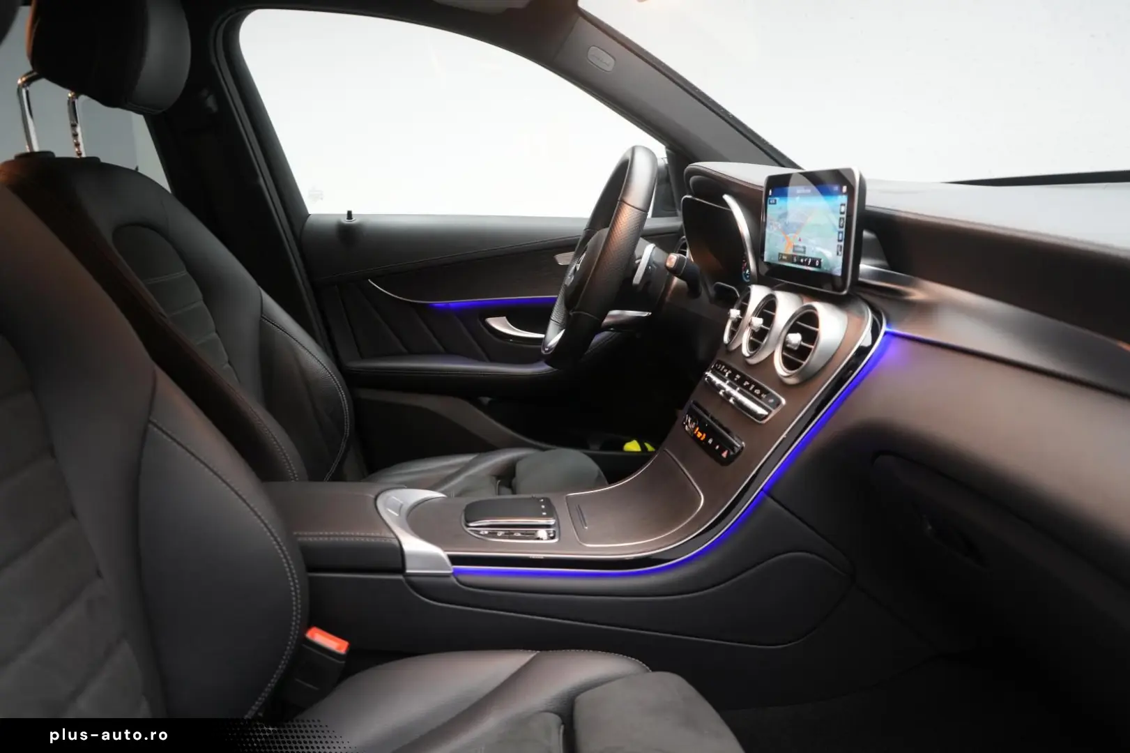 MERCEDES-BENZ GLC 300 e 4Matic