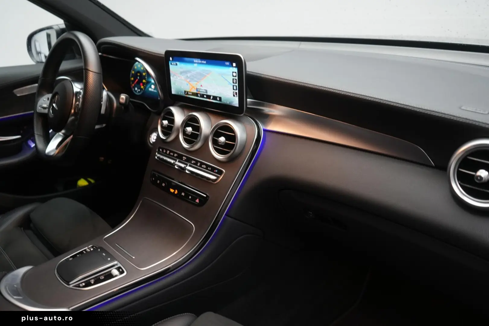 MERCEDES-BENZ GLC 300 e 4Matic