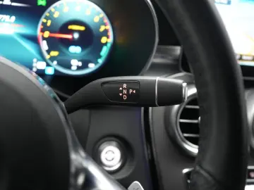 MERCEDES-BENZ GLC 300 e 4Matic