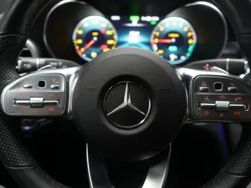 MERCEDES-BENZ GLC 300 e 4Matic