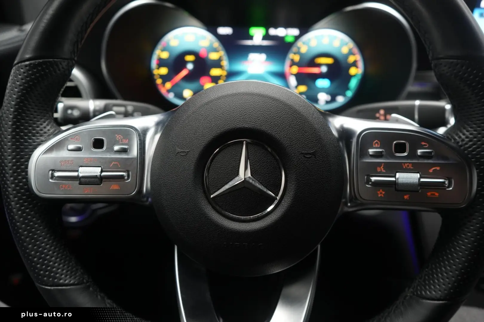 MERCEDES-BENZ GLC 300 e 4Matic