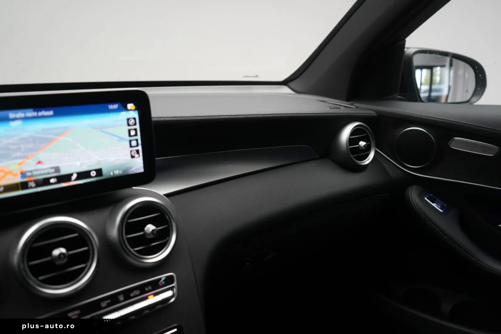 MERCEDES-BENZ GLC 300 e 4Matic