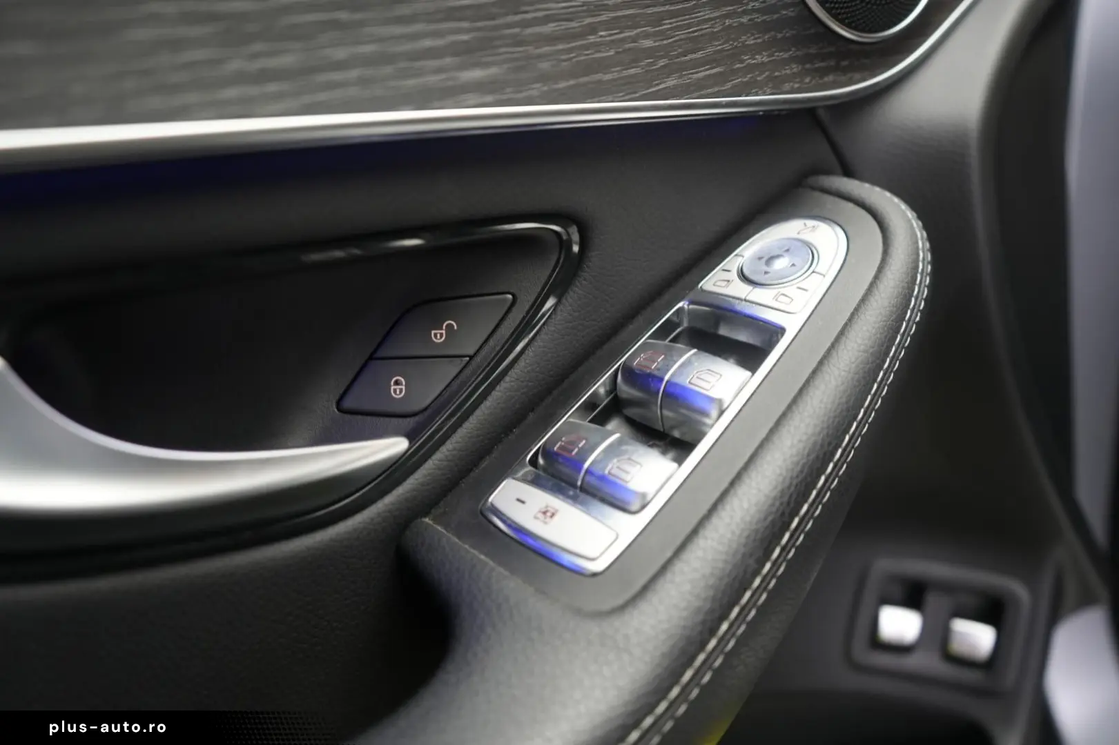 MERCEDES-BENZ GLC 300 e 4Matic