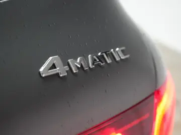 MERCEDES-BENZ GLC 300 e 4Matic