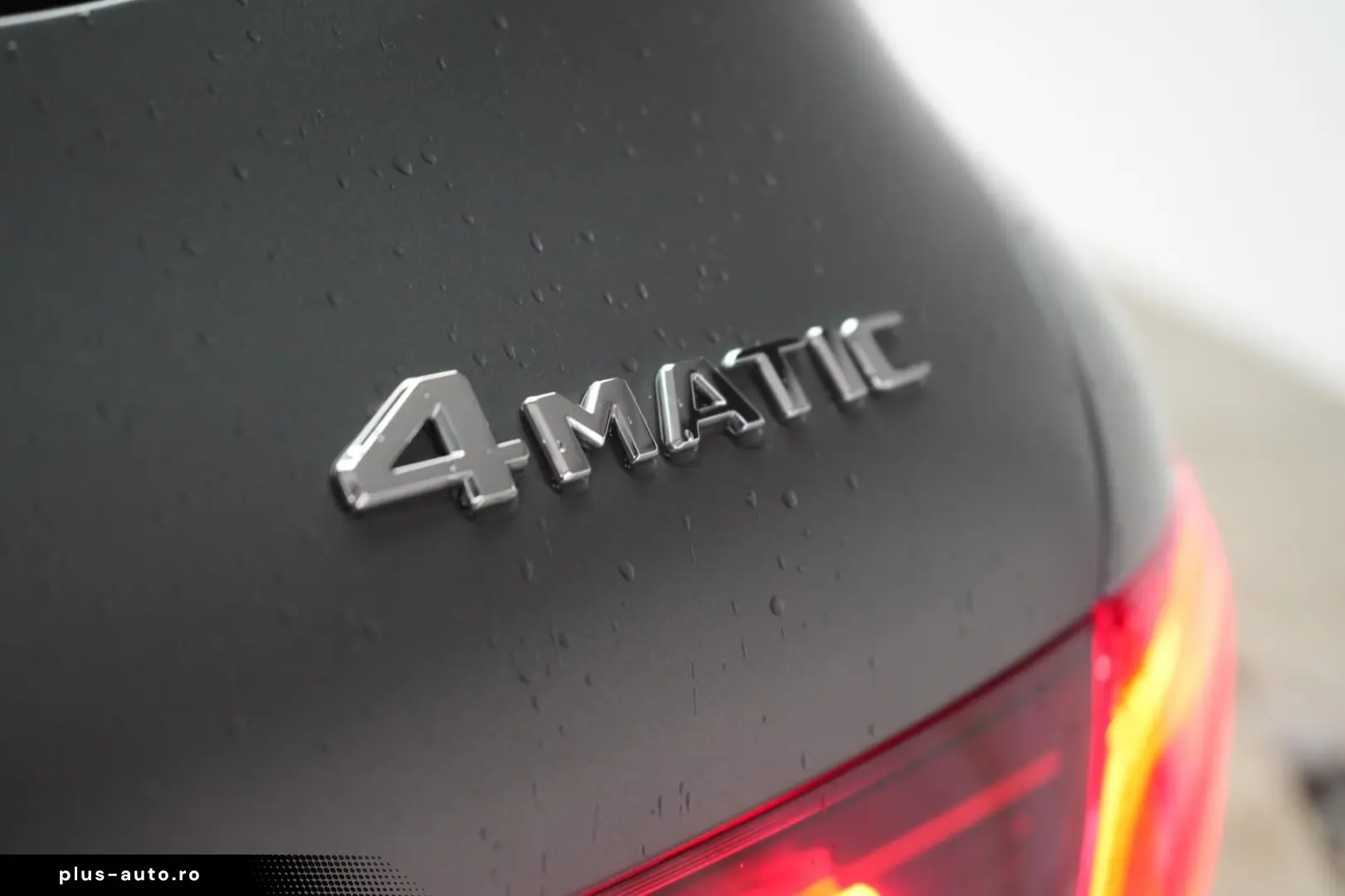 MERCEDES-BENZ GLC 300 e 4Matic