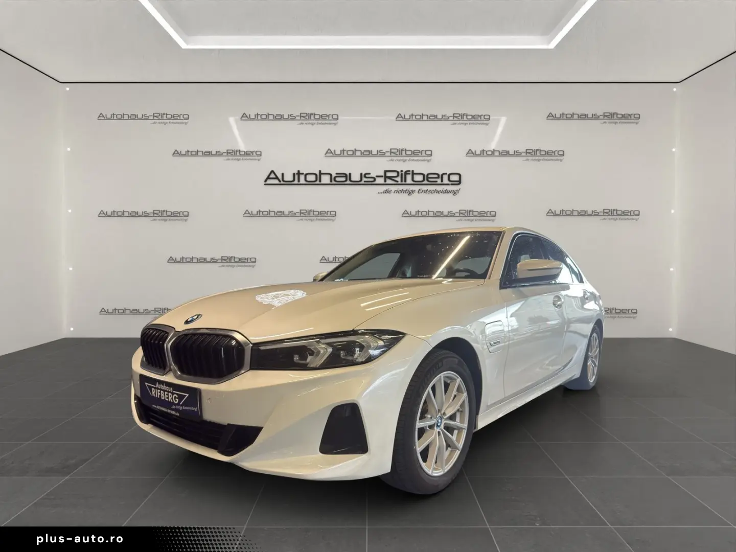 BMW 320 e LIMOUSINE AHK LIVE COCKPIT PLUS