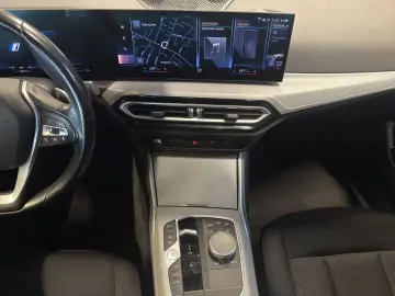 BMW 320 e LIMOUSINE AHK LIVE COCKPIT PLUS