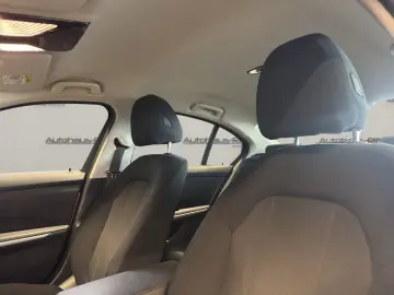 BMW 320 e LIMOUSINE AHK LIVE COCKPIT PLUS