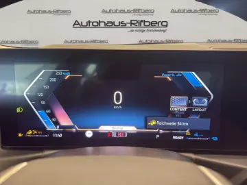 BMW 320 e LIMOUSINE AHK LIVE COCKPIT PLUS