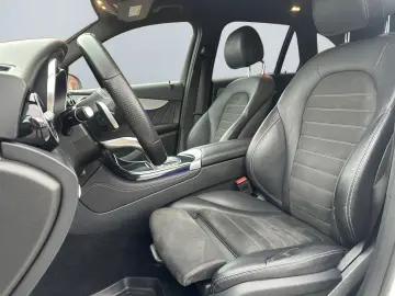 MERCEDES-BENZ GLC 200 4Matic 9G-TRONIC AMG Line