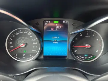 MERCEDES-BENZ GLC 200 4Matic 9G-TRONIC AMG Line