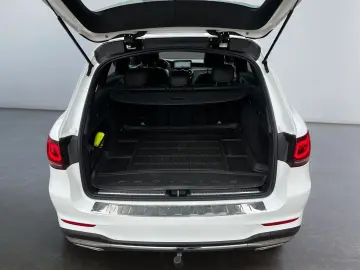 MERCEDES-BENZ GLC 200 4Matic 9G-TRONIC AMG Line
