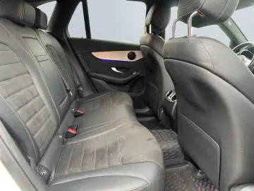 MERCEDES-BENZ GLC 200 4Matic 9G-TRONIC AMG Line