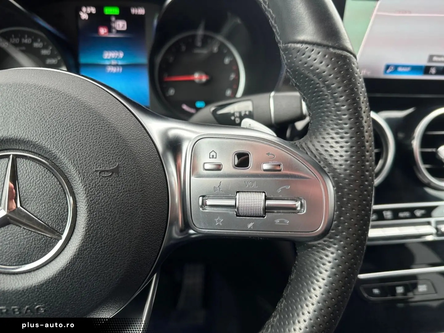 MERCEDES-BENZ GLC 200 4Matic 9G-TRONIC AMG Line