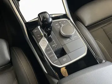 BMW 318i Lim Sport Line LiCoPro LED DriveAss HiFi